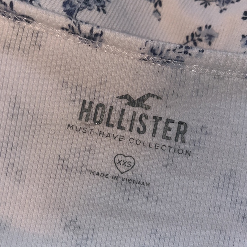 HOLLISTER TEE - Picture 5 of 5